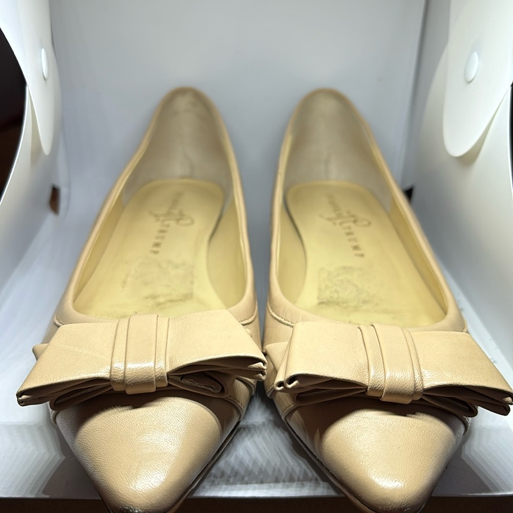 Ivanka Trump flat  Size 8M